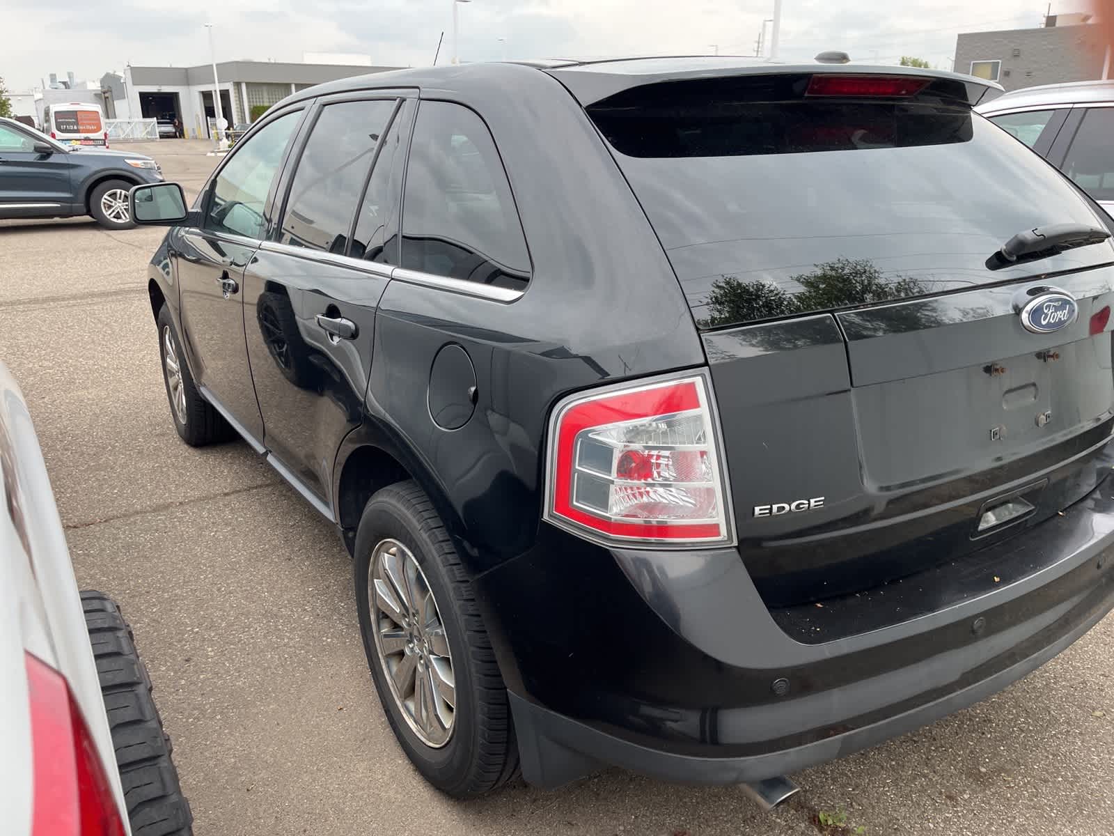 Thumbnail: 2010 Ford Edge - 10
