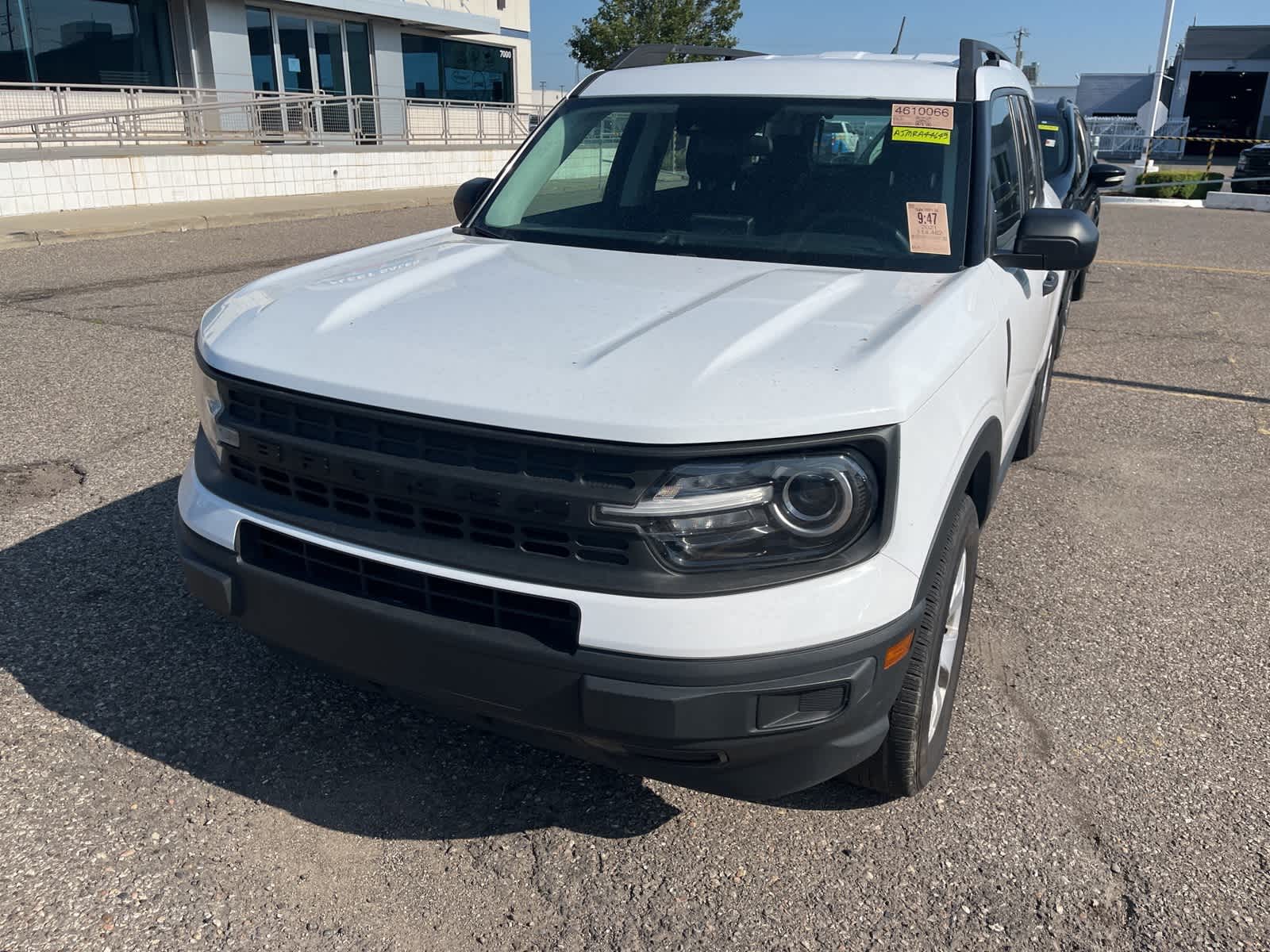 Thumbnail: 2021 Ford Bronco Sport - 4