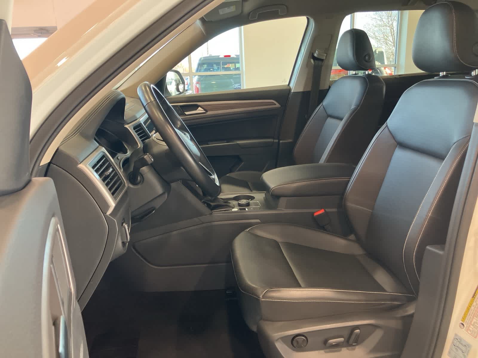 Thumbnail: 2021 Volkswagen Atlas - 10