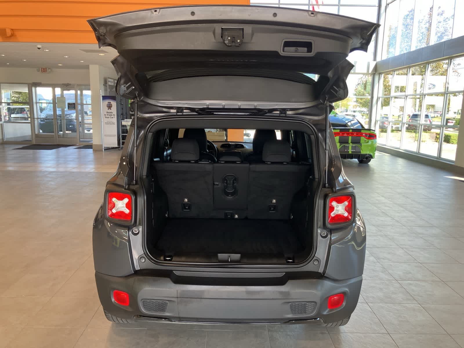 Thumbnail: 2022 Jeep Renegade - 26