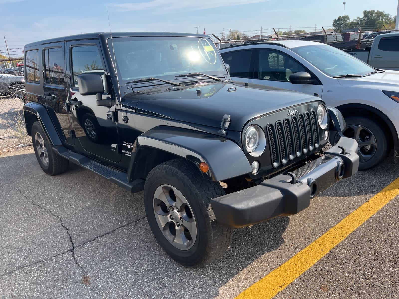 Thumbnail: 2016 Jeep Wrangler - 18