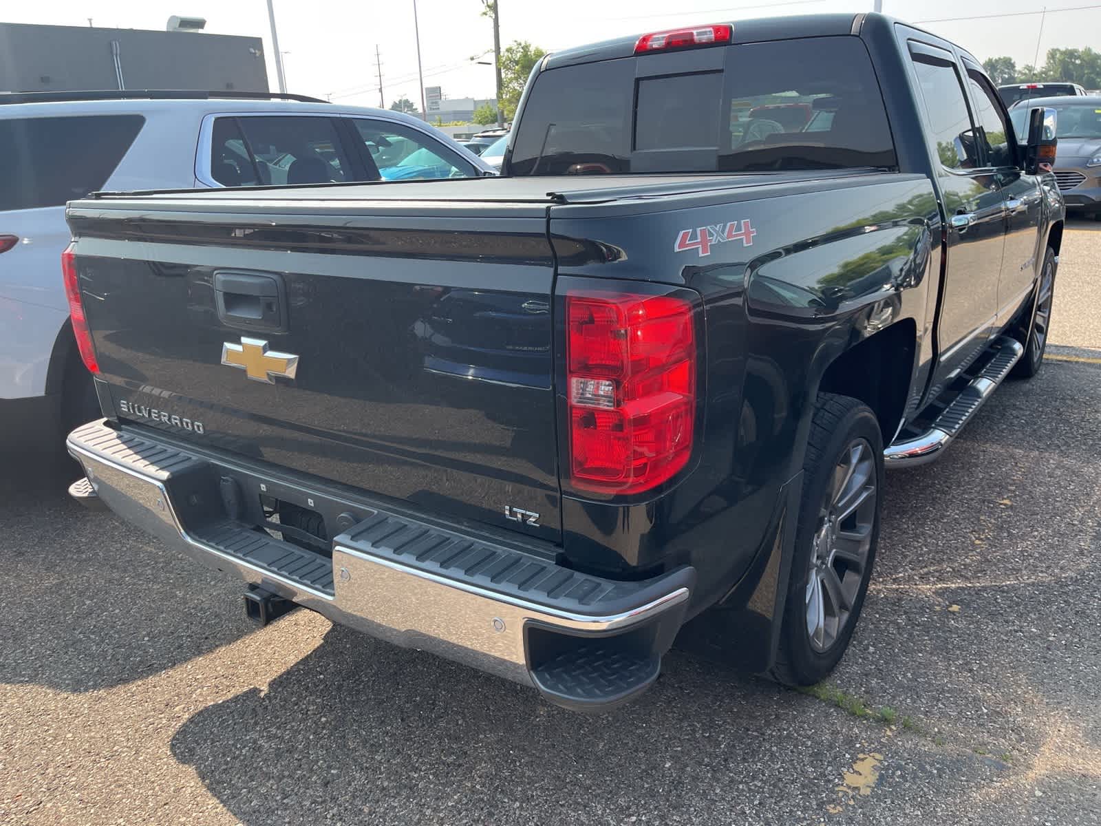 Thumbnail: 2015 Chevrolet Silverado 1500 - 14