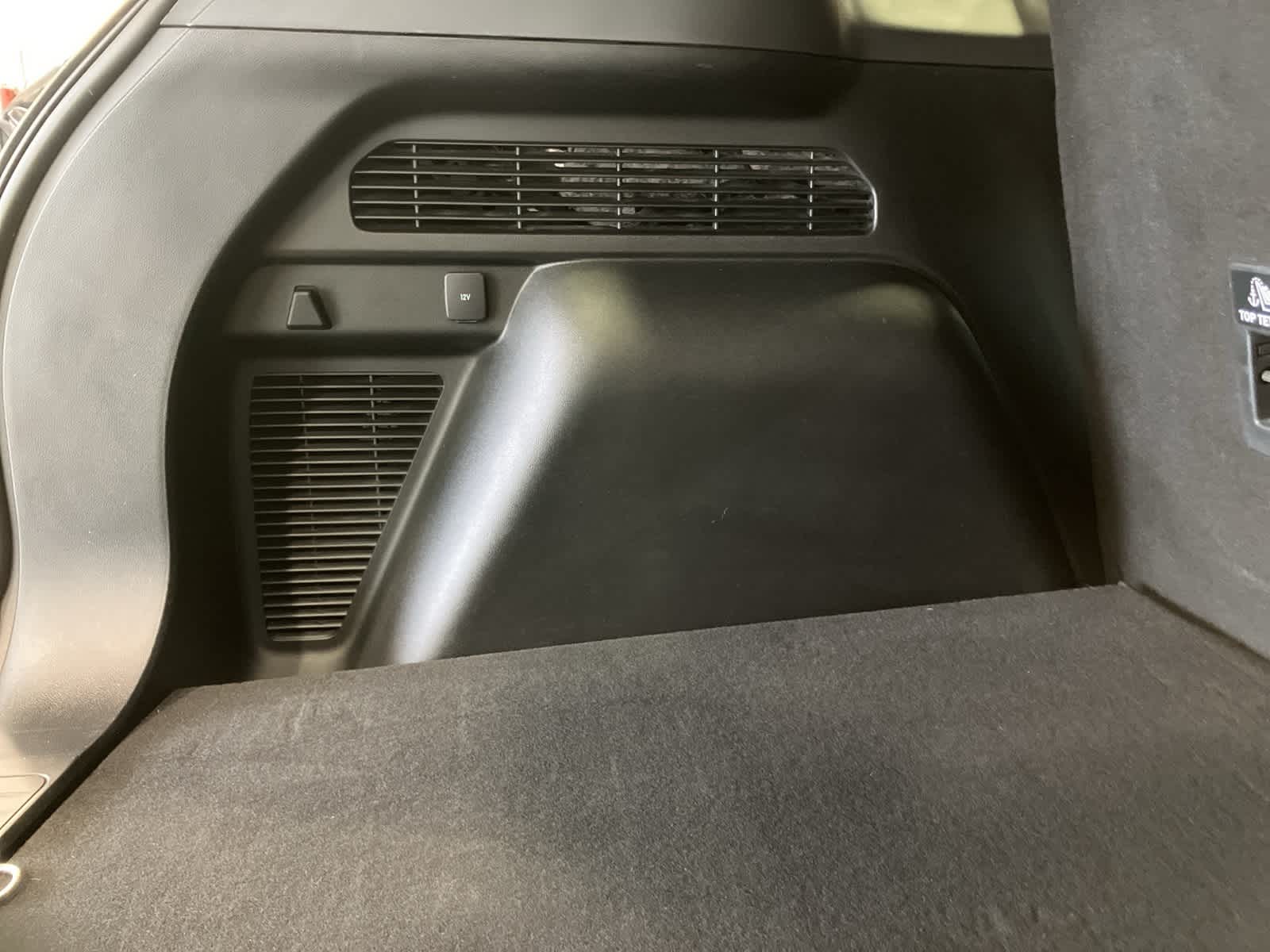 Thumbnail: 2020 Ford Escape - 31