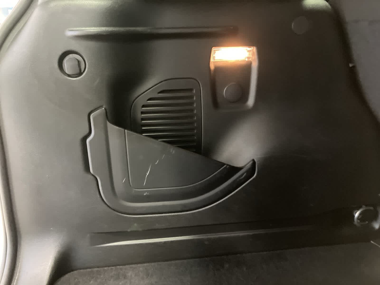 Thumbnail: 2023 Jeep Renegade - 29