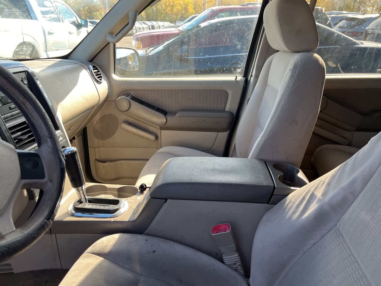 Thumbnail: 2006 Ford Explorer - 28