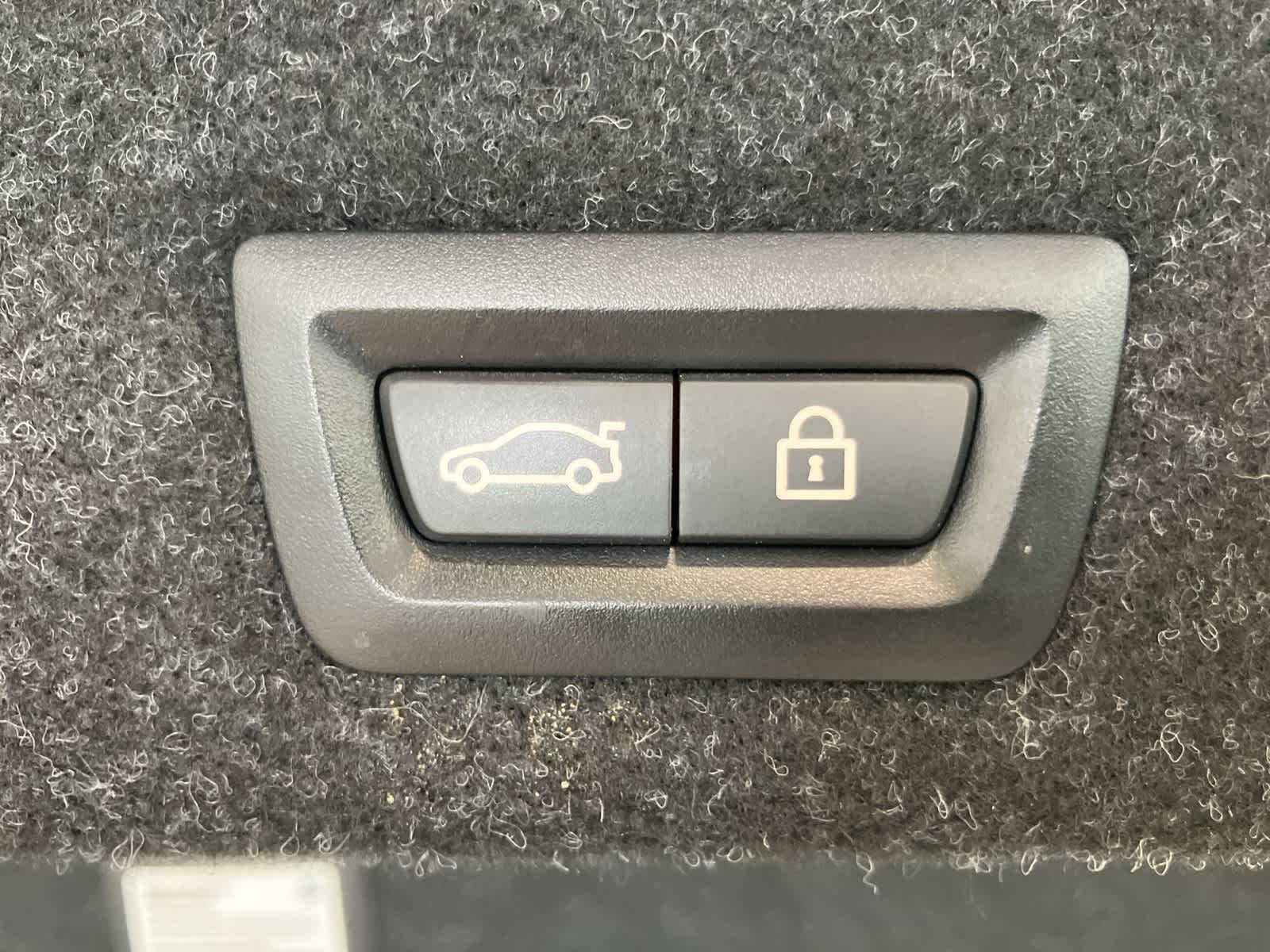 Thumbnail: 2019 BMW M5 - 30