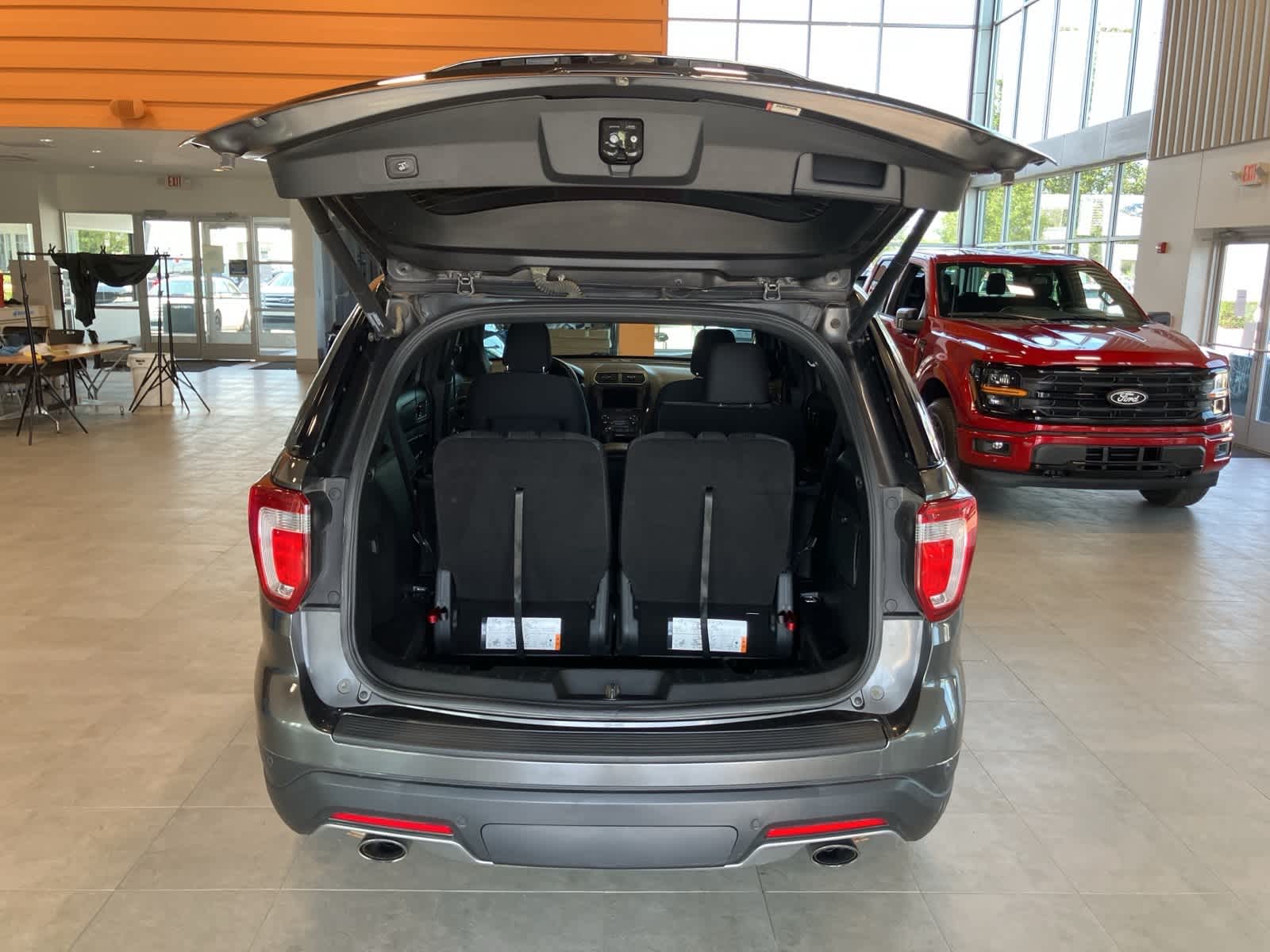 Thumbnail: 2019 Ford Explorer - 27