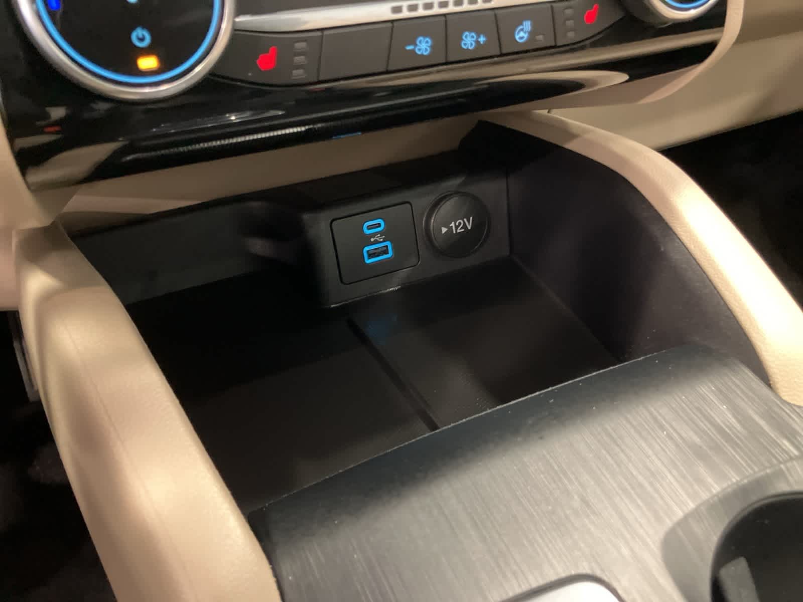 Thumbnail: 2022 Ford Escape - 18