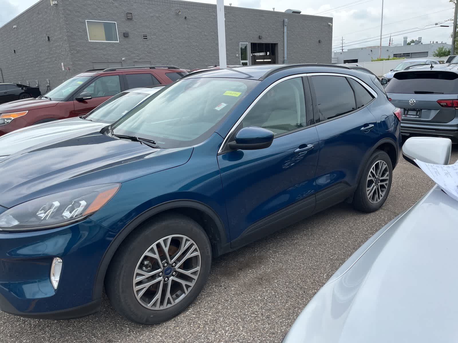 Thumbnail: 2020 Ford Escape - 6