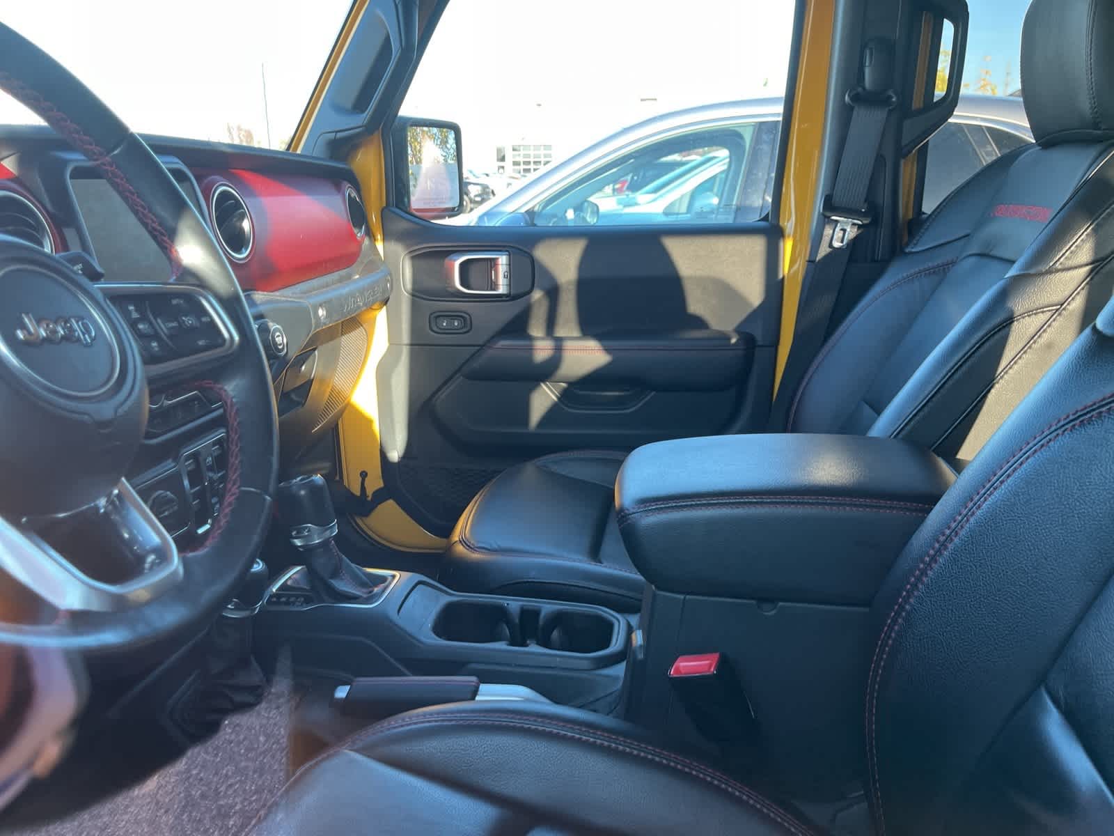 Thumbnail: 2020 Jeep Wrangler - 25