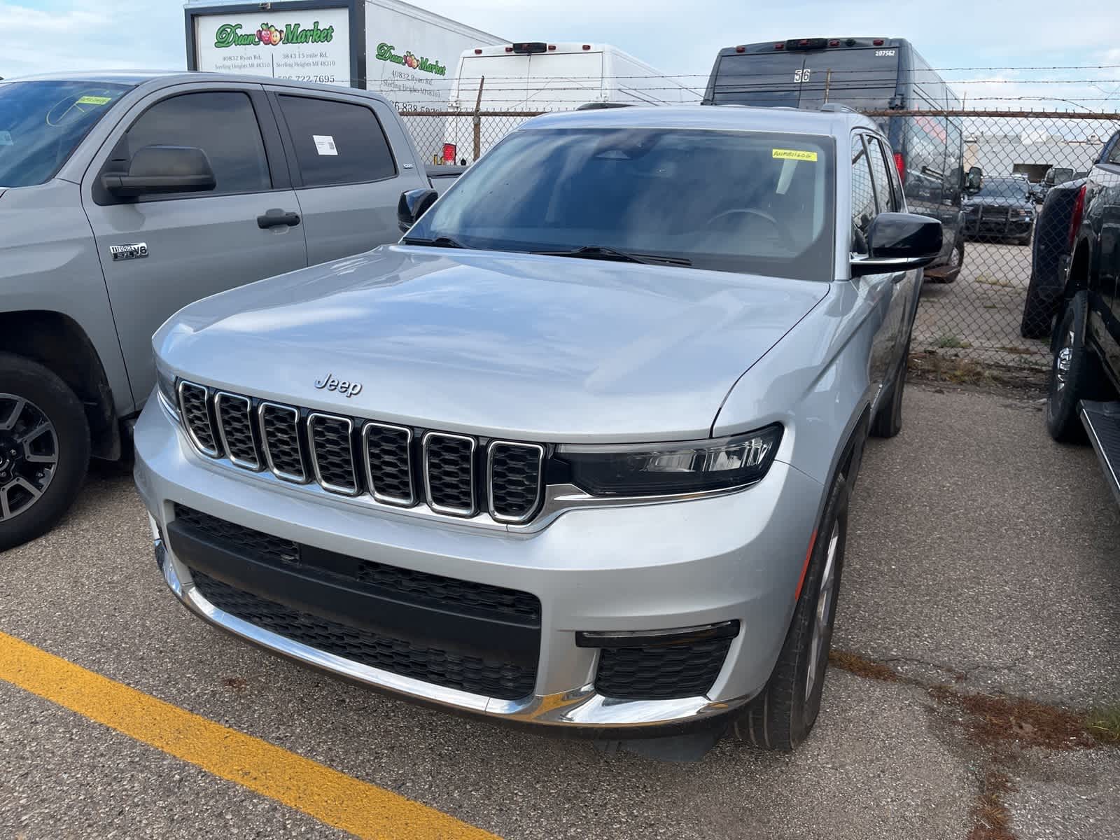 Thumbnail: 2021 Jeep Grand Cherokee L - 4