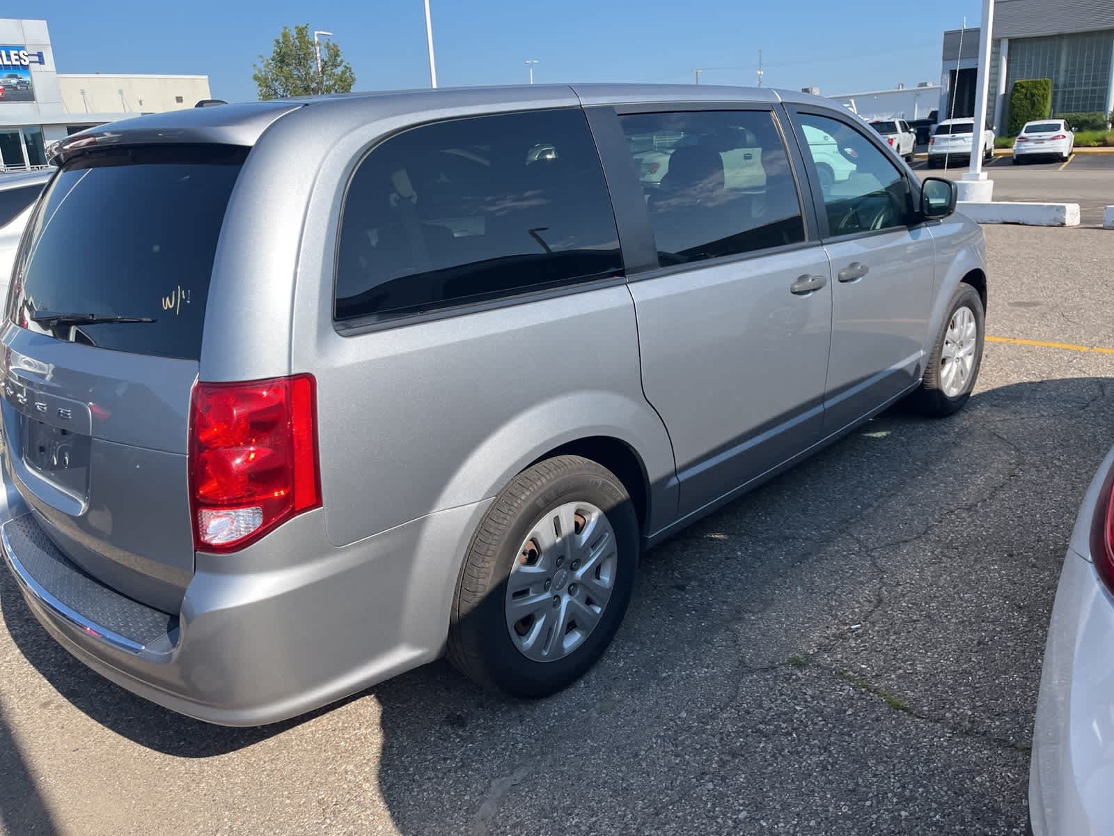 Thumbnail: 2019 Dodge Grand Caravan - 16
