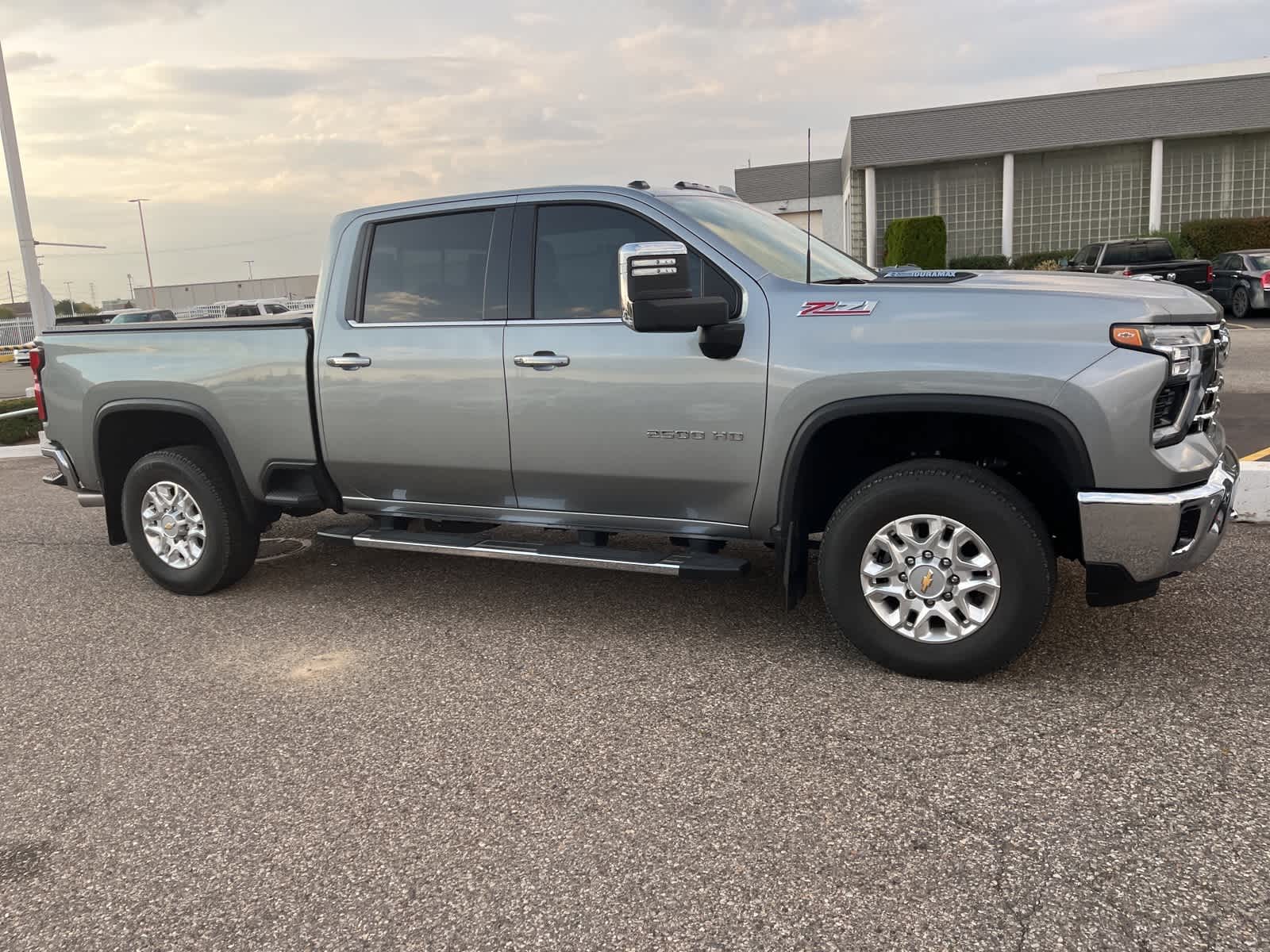 Thumbnail: 2025 Chevrolet Silverado 2500 - 19