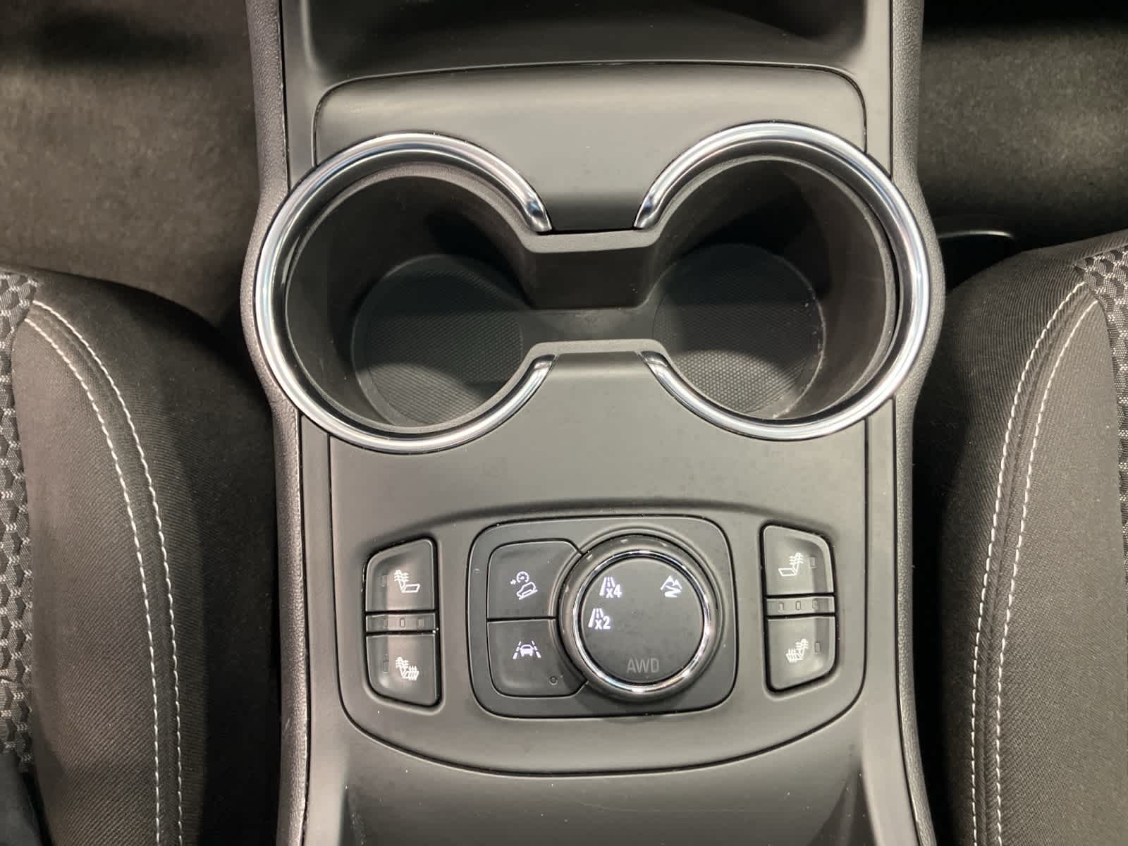 Thumbnail: 2023 GMC Terrain - 16