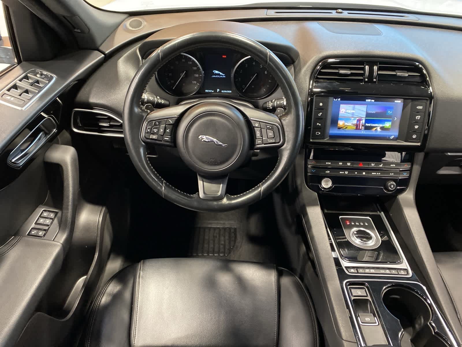 Thumbnail: 2017 Jaguar F-Pace - 15