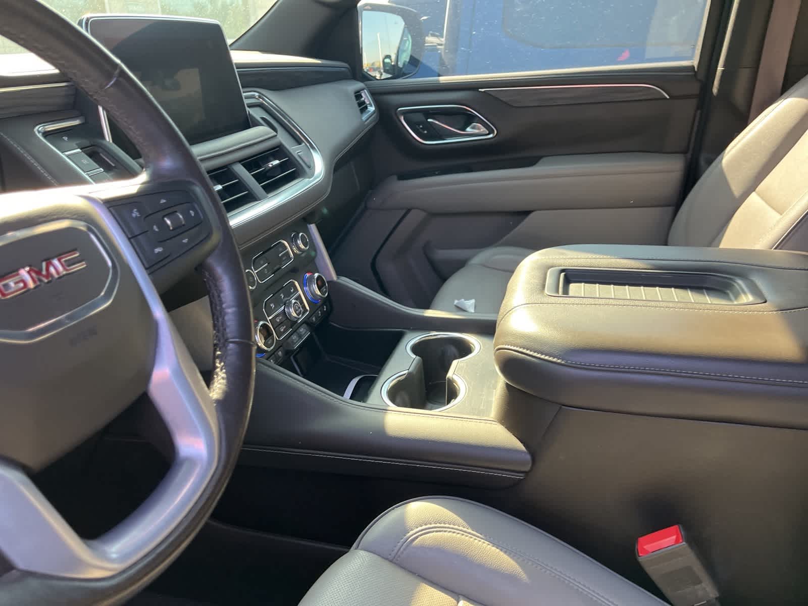 Thumbnail: 2021 GMC Yukon - 24