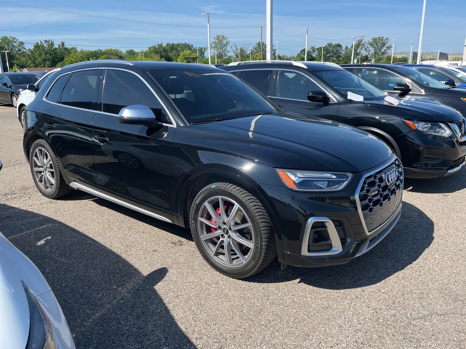 Thumbnail: 2021 Audi SQ5 - 16