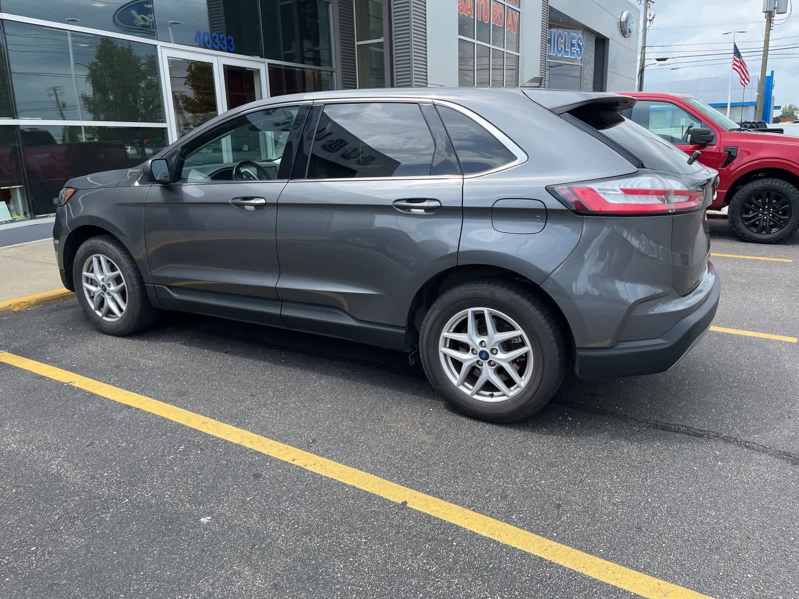 Thumbnail: 2022 Ford Edge - 7
