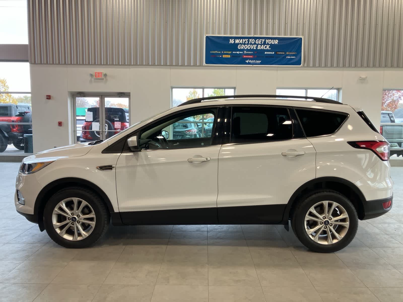 Thumbnail: 2018 Ford Escape - 8