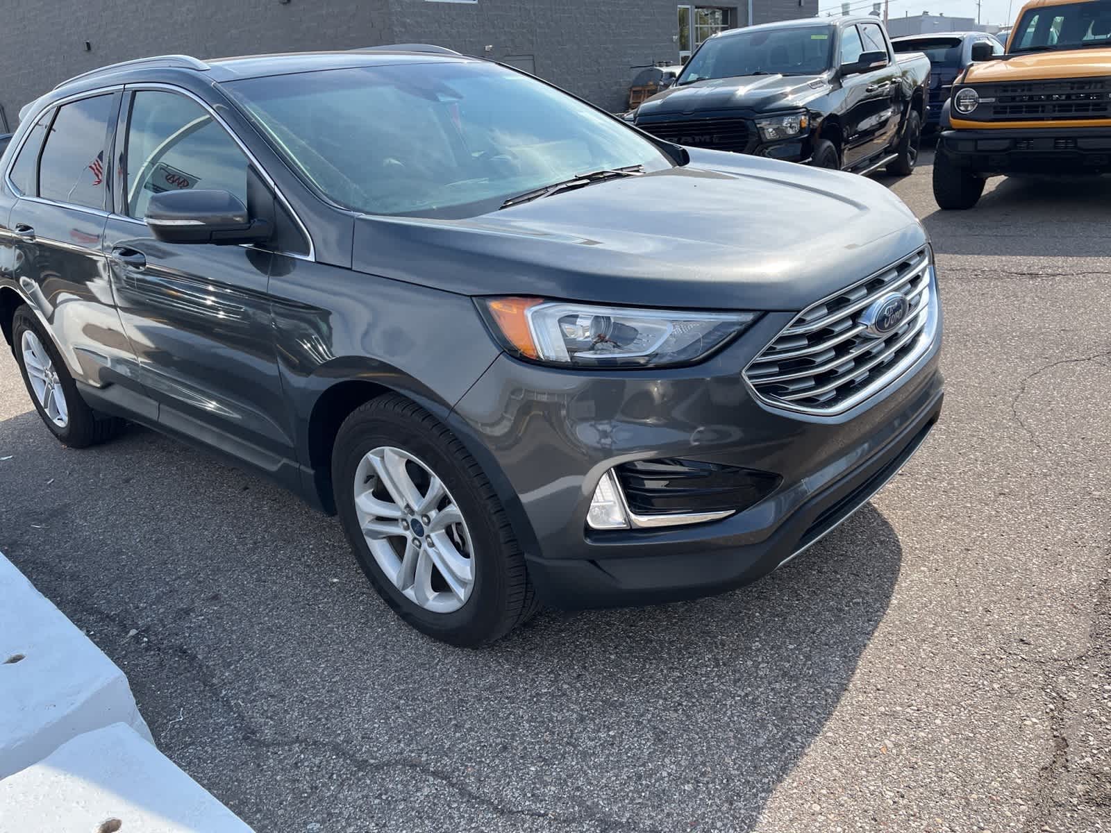 Thumbnail: 2020 Ford Edge - 21