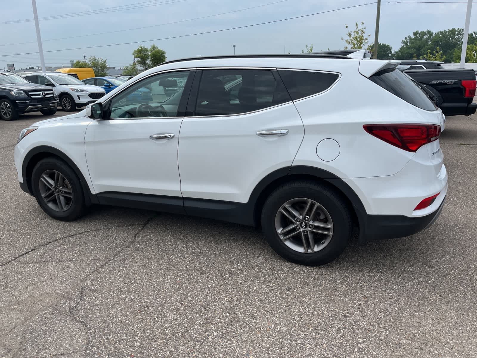 Thumbnail: 2018 Hyundai Santa Fe - 6