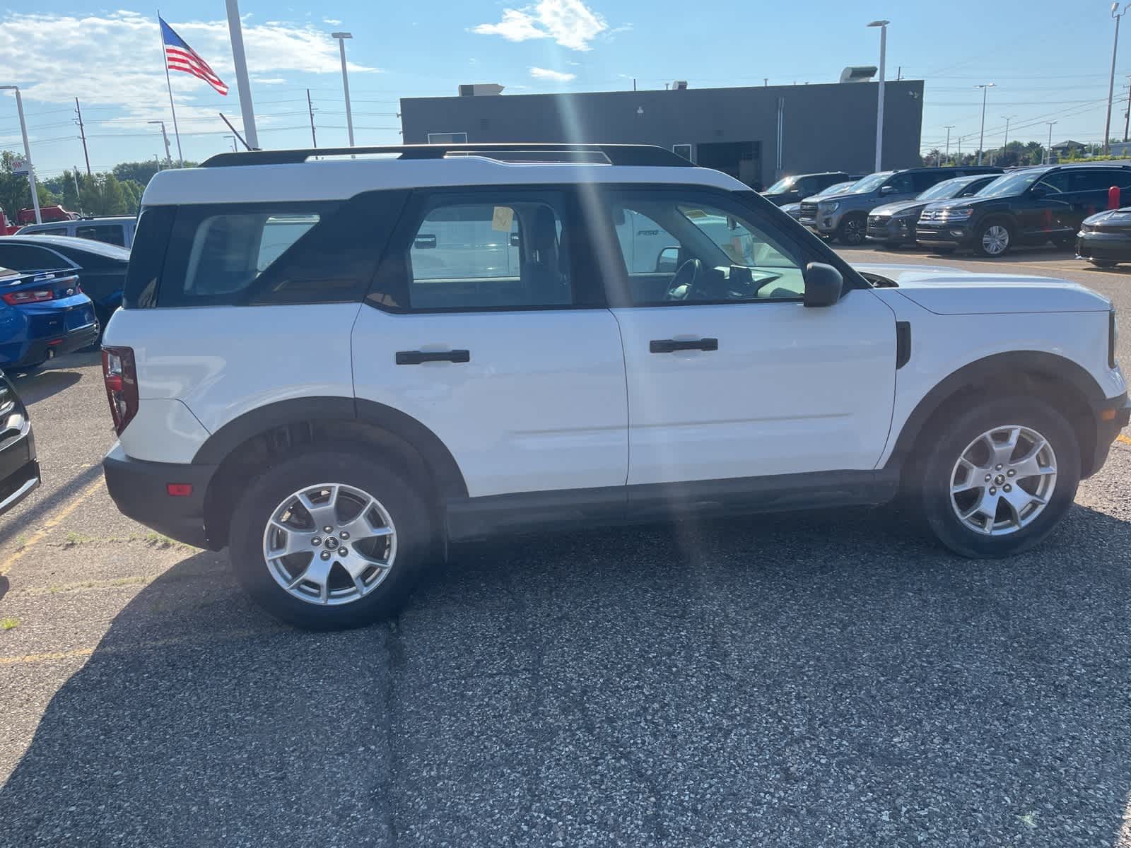 Thumbnail: 2021 Ford Bronco Sport - 13