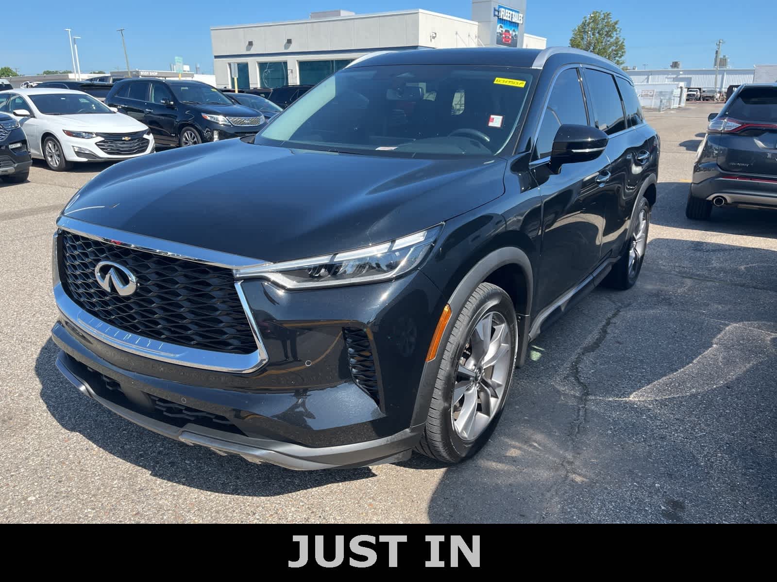 Thumbnail: 2022 INFINITI QX60 - 1