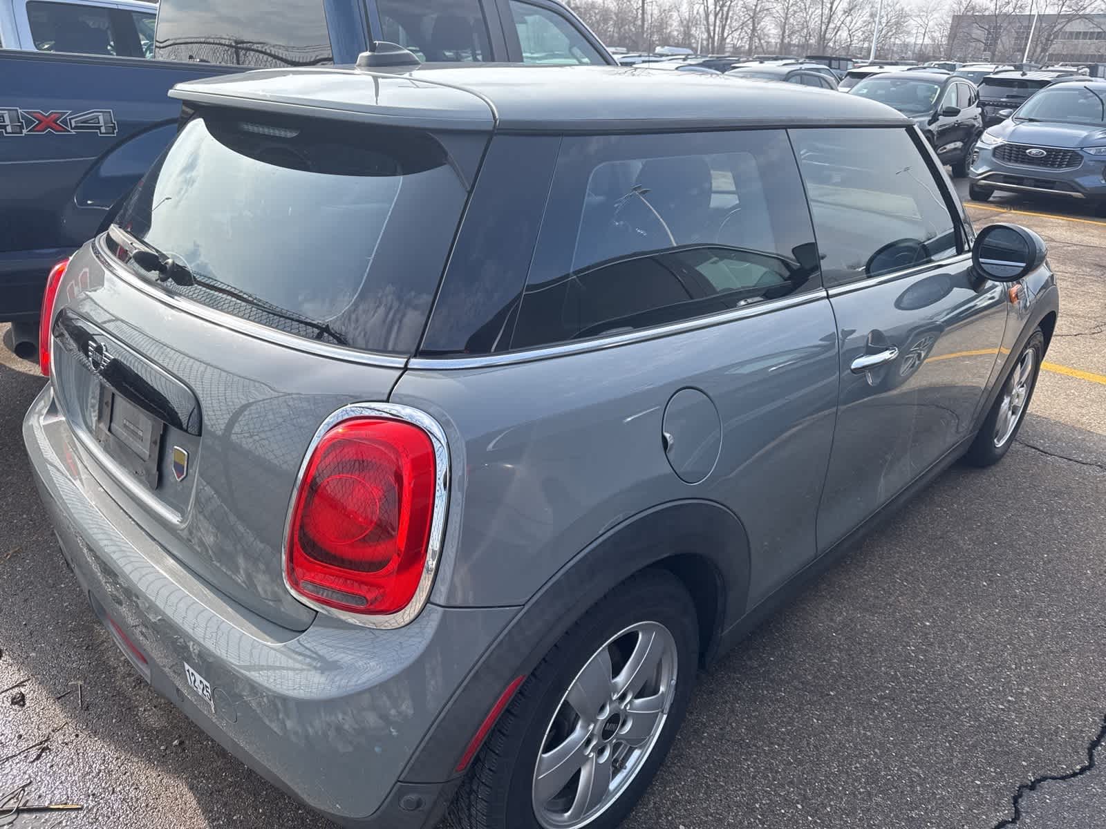Thumbnail: 2019 MINI Cooper Hardtop - 15