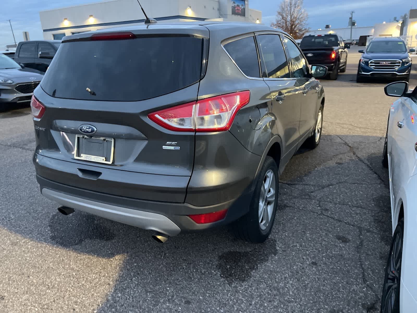 Thumbnail: 2015 Ford Escape - 13