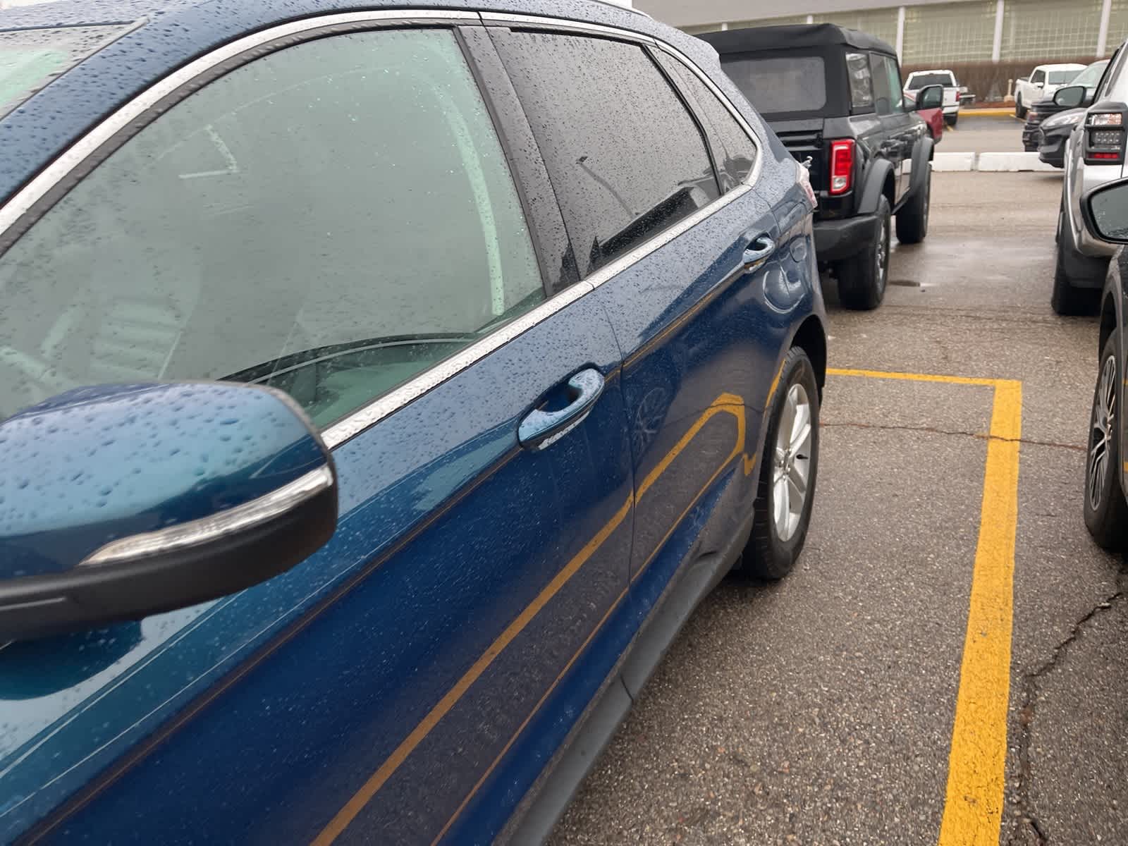 Thumbnail: 2020 Ford Edge - 8