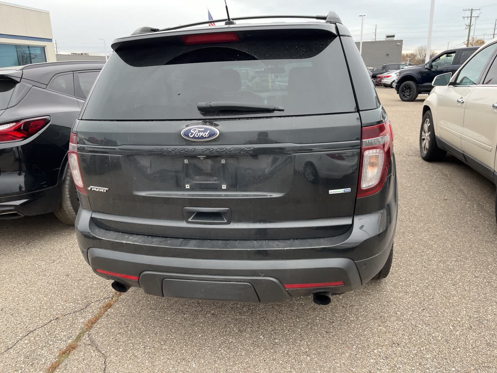 Thumbnail: 2015 Ford Explorer - 13