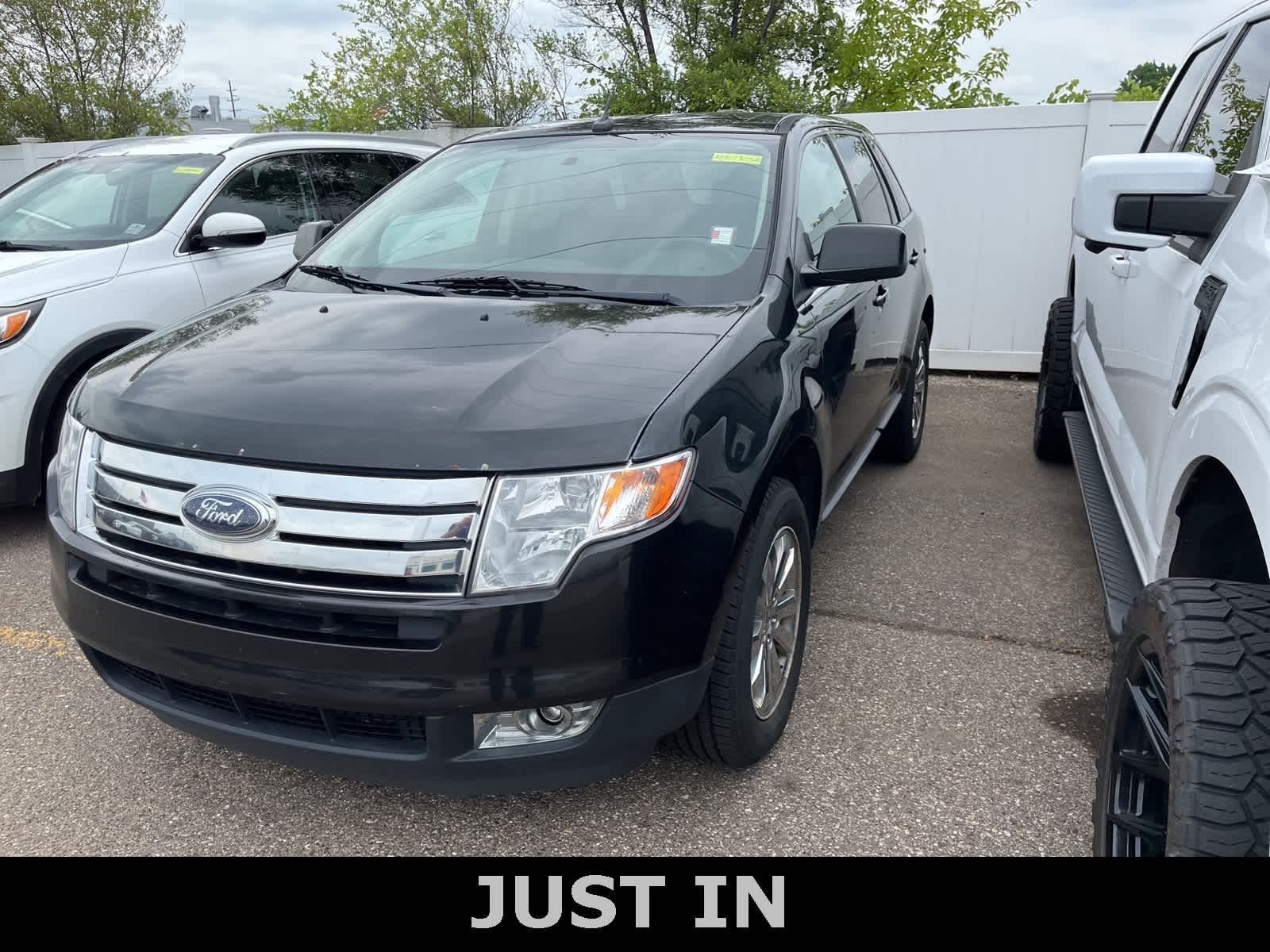 Thumbnail: 2010 Ford Edge - 1