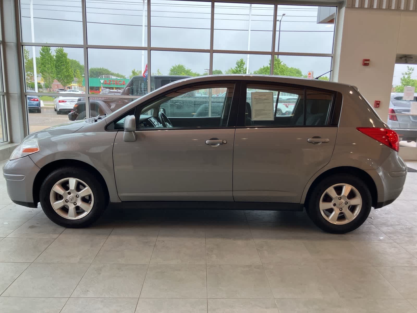 Thumbnail: 2012 Nissan Versa - 7