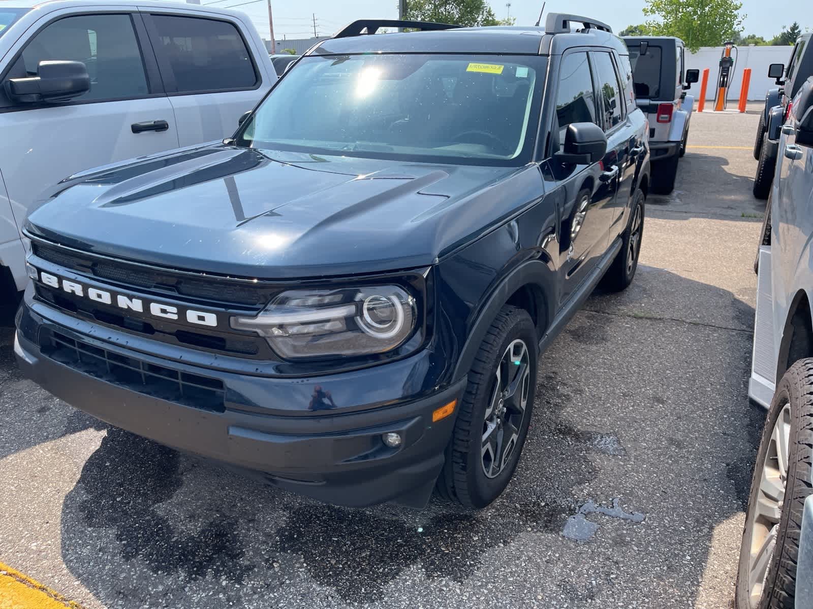 Thumbnail: 2022 Ford Bronco Sport - 2