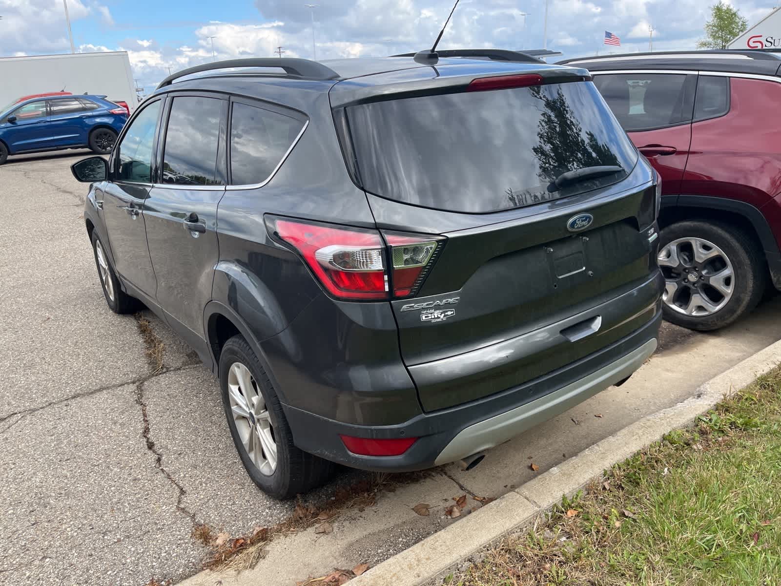 Thumbnail: 2017 Ford Escape - 9