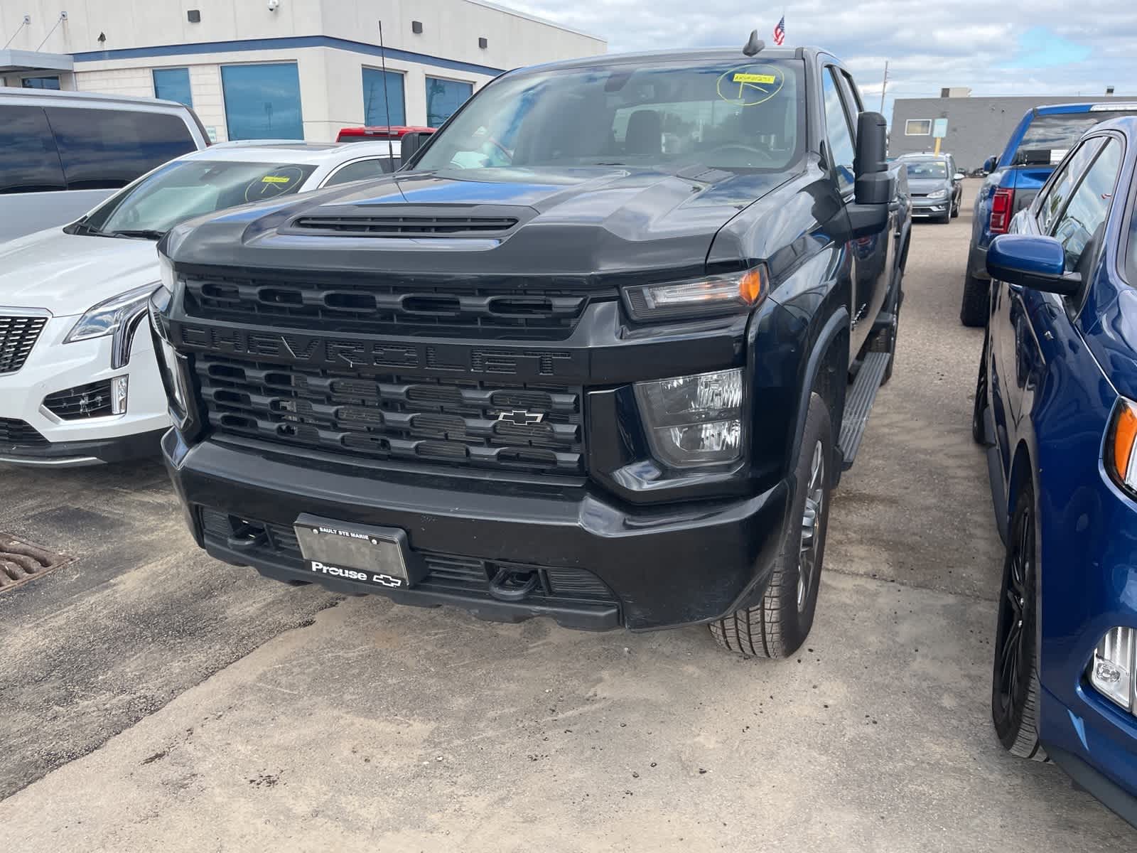 Thumbnail: 2022 Chevrolet Silverado 2500 - 3