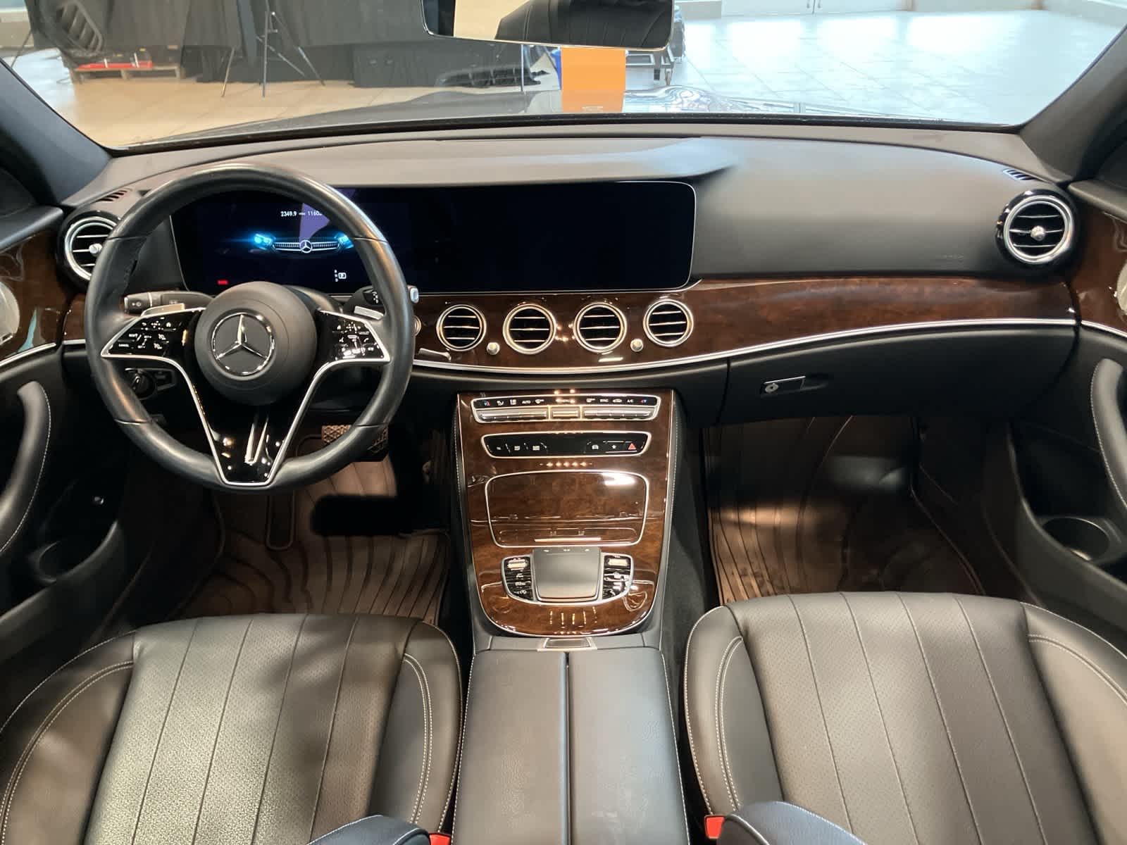 Thumbnail: 2022 Mercedes-Benz E-Class - 27