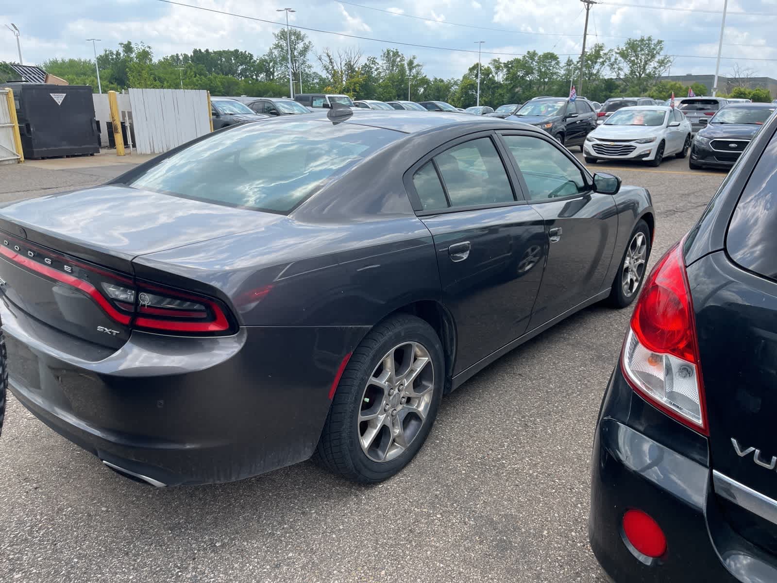 2015 Dodge Charger SXT 13