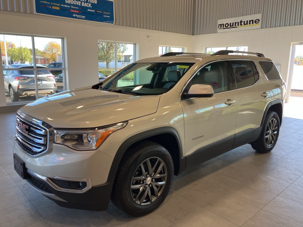 Used 2017 GMC Acadia SLT SUV