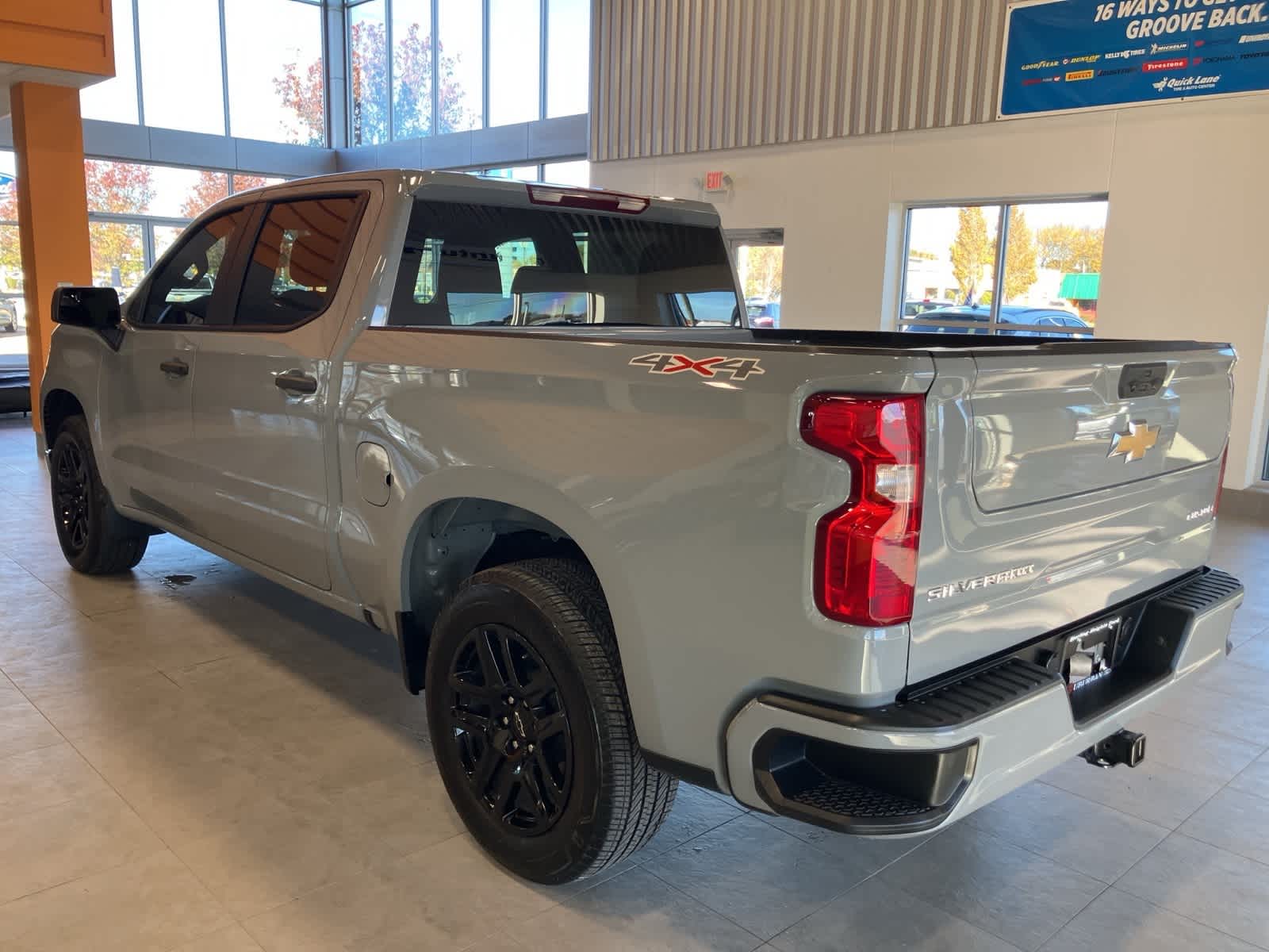 Thumbnail: 2024 Chevrolet Silverado 1500 - 7