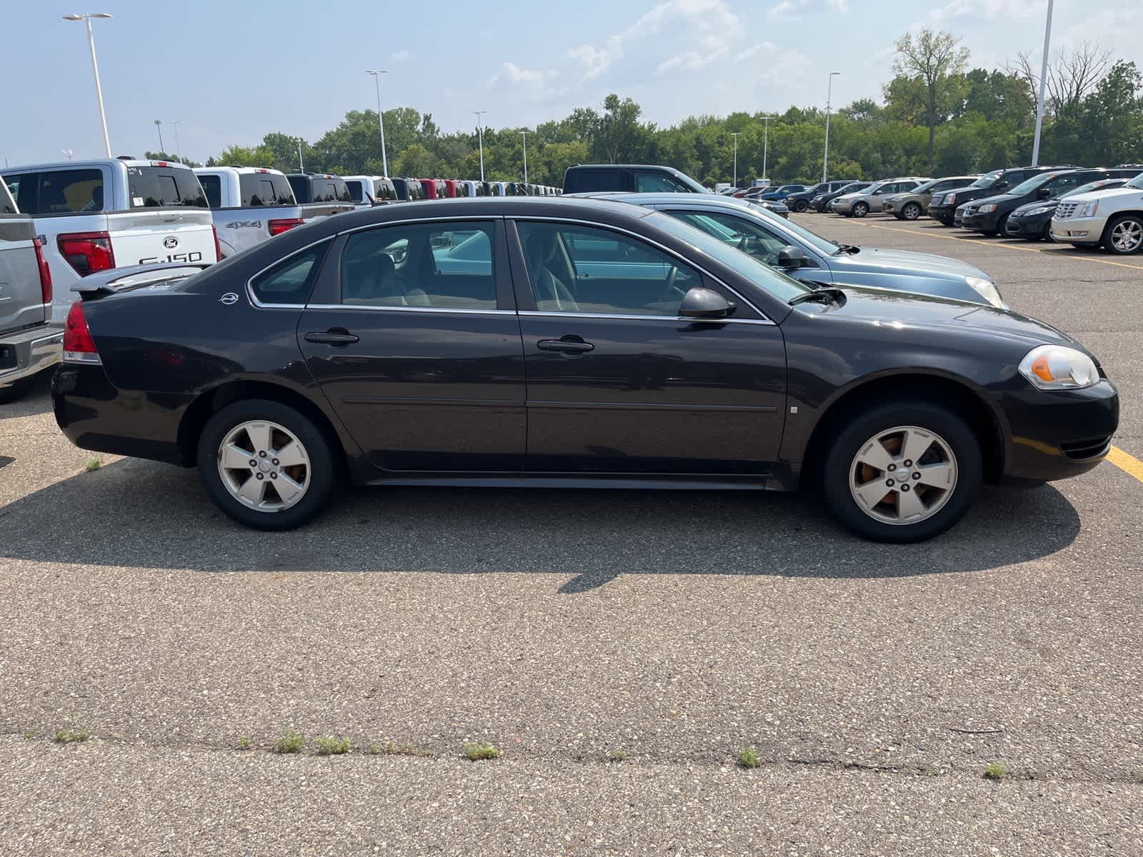 Thumbnail: 2009 Chevrolet Impala - 14