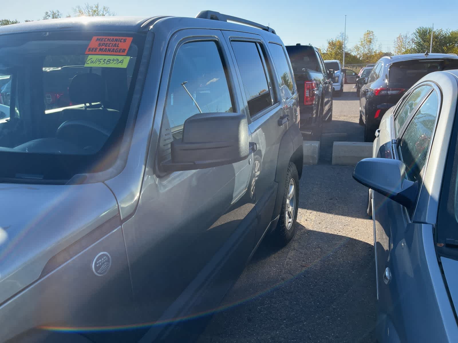 Thumbnail: 2012 Jeep Liberty - 6