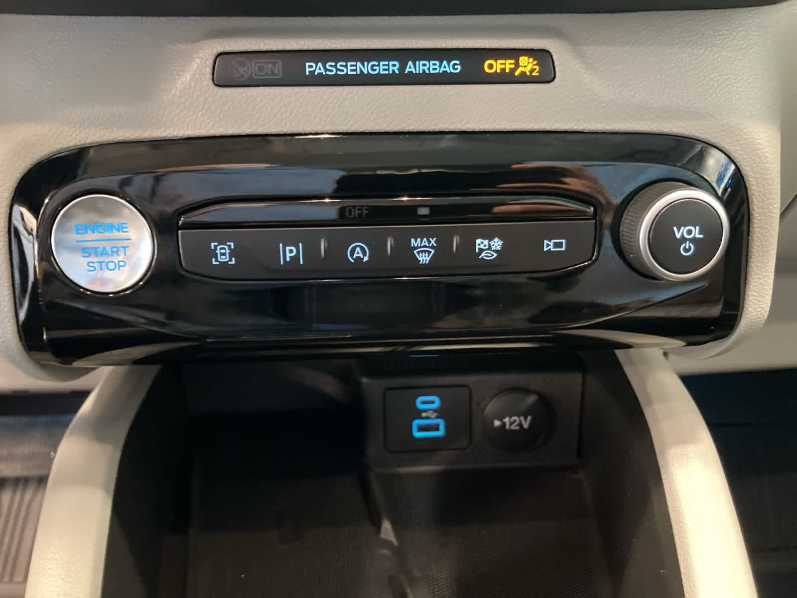 Thumbnail: 2023 Ford Escape - 19