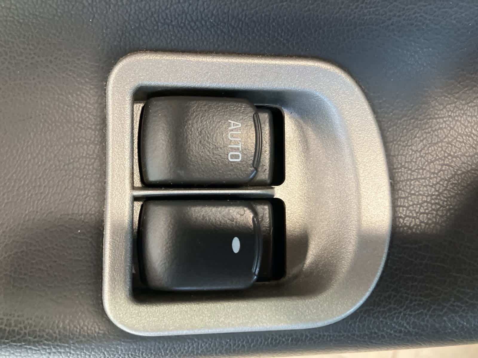 Thumbnail: 2007 Pontiac Solstice - 11