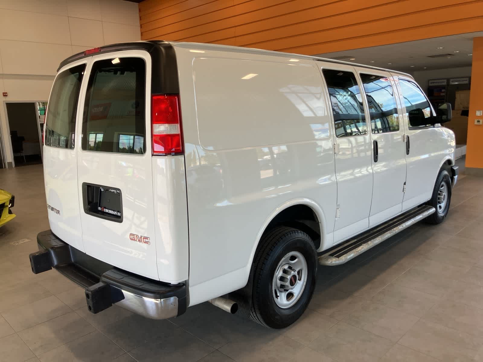 Thumbnail: 2023 GMC Savana - 5