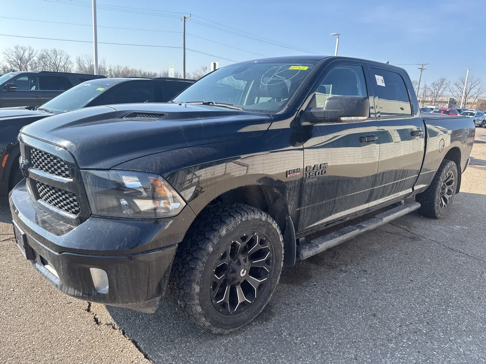 Thumbnail: 2022 RAM 1500 Classic - 19