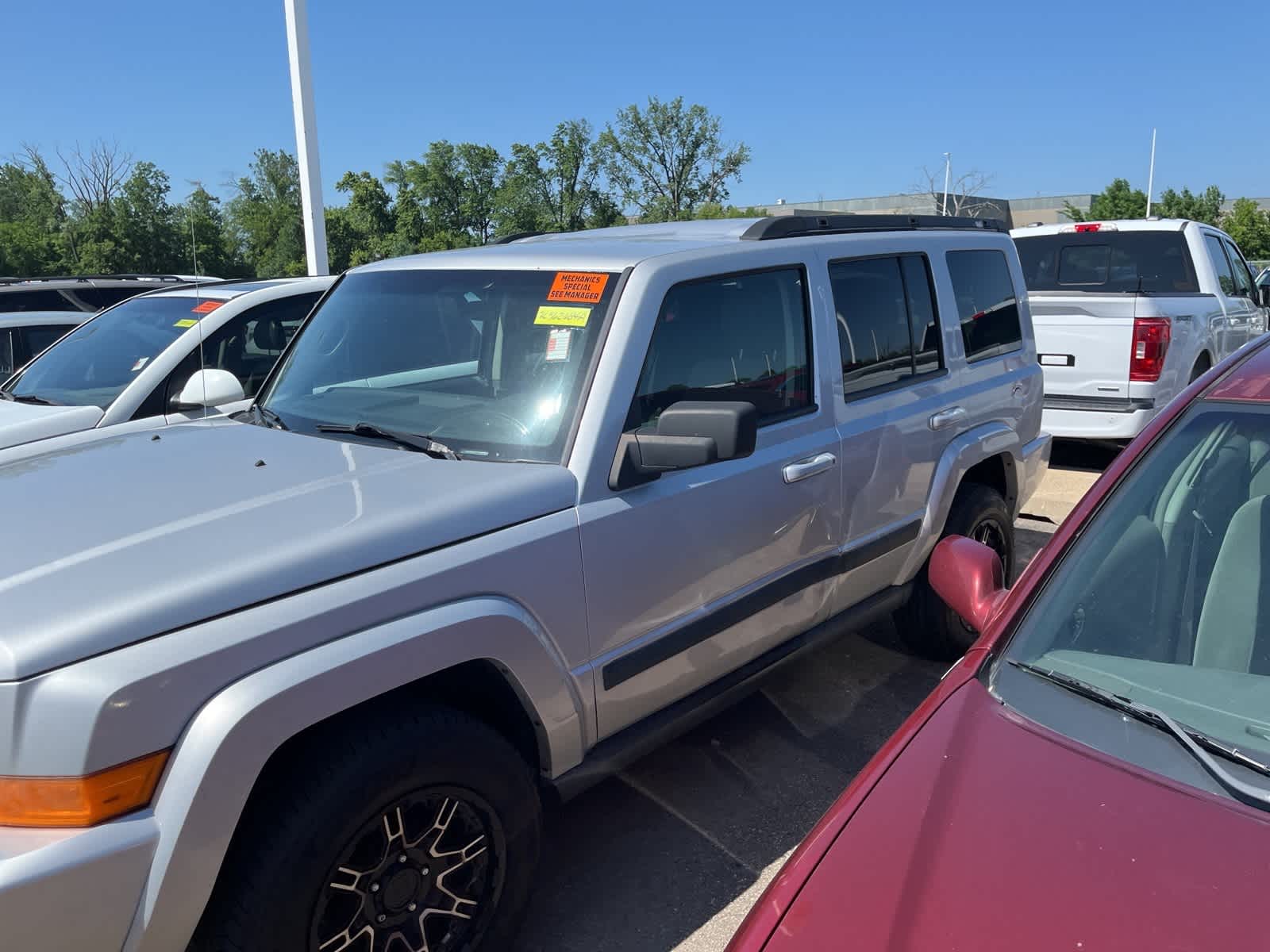 Thumbnail: 2007 Jeep Commander - 6