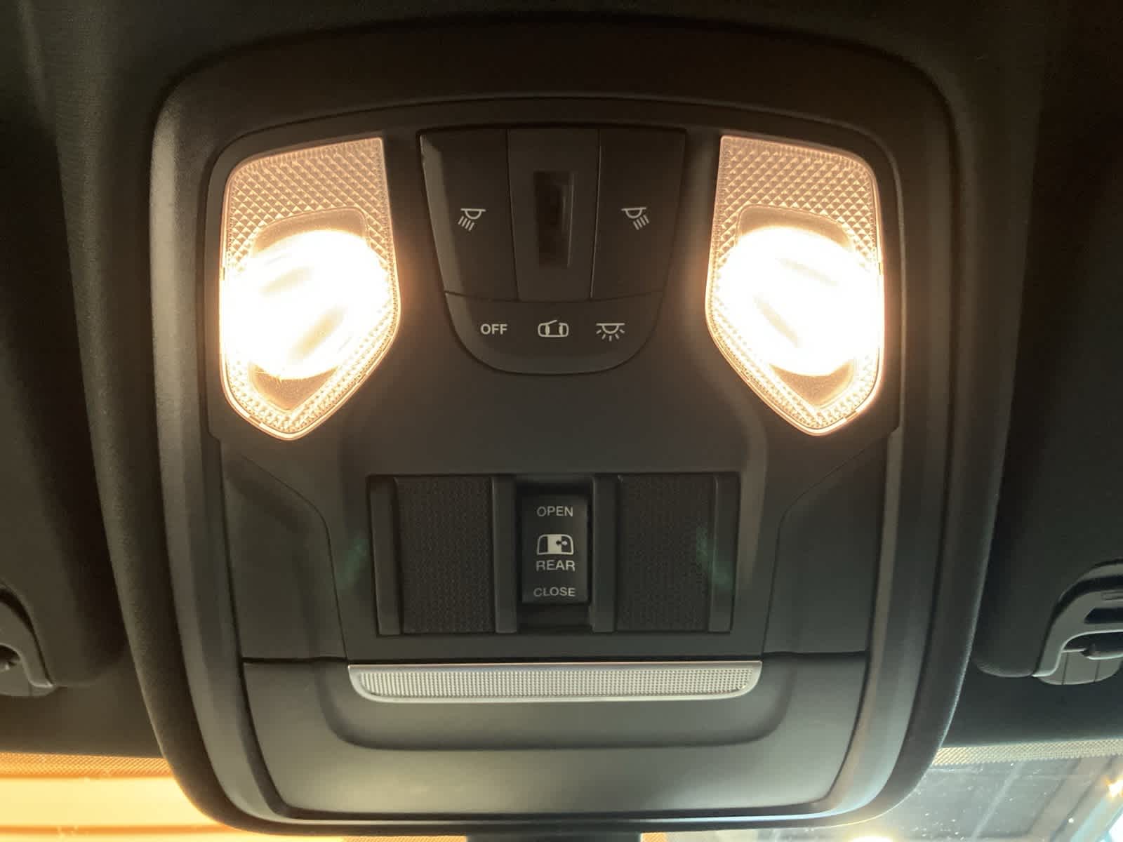 Thumbnail: 2022 RAM 1500 - 21