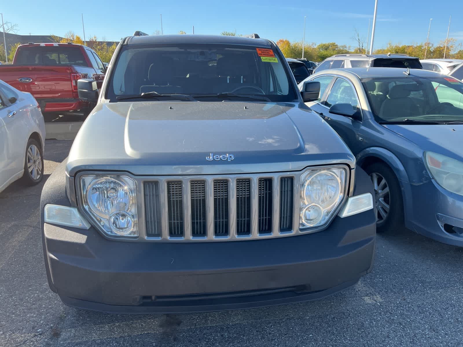 Thumbnail: 2012 Jeep Liberty - 21