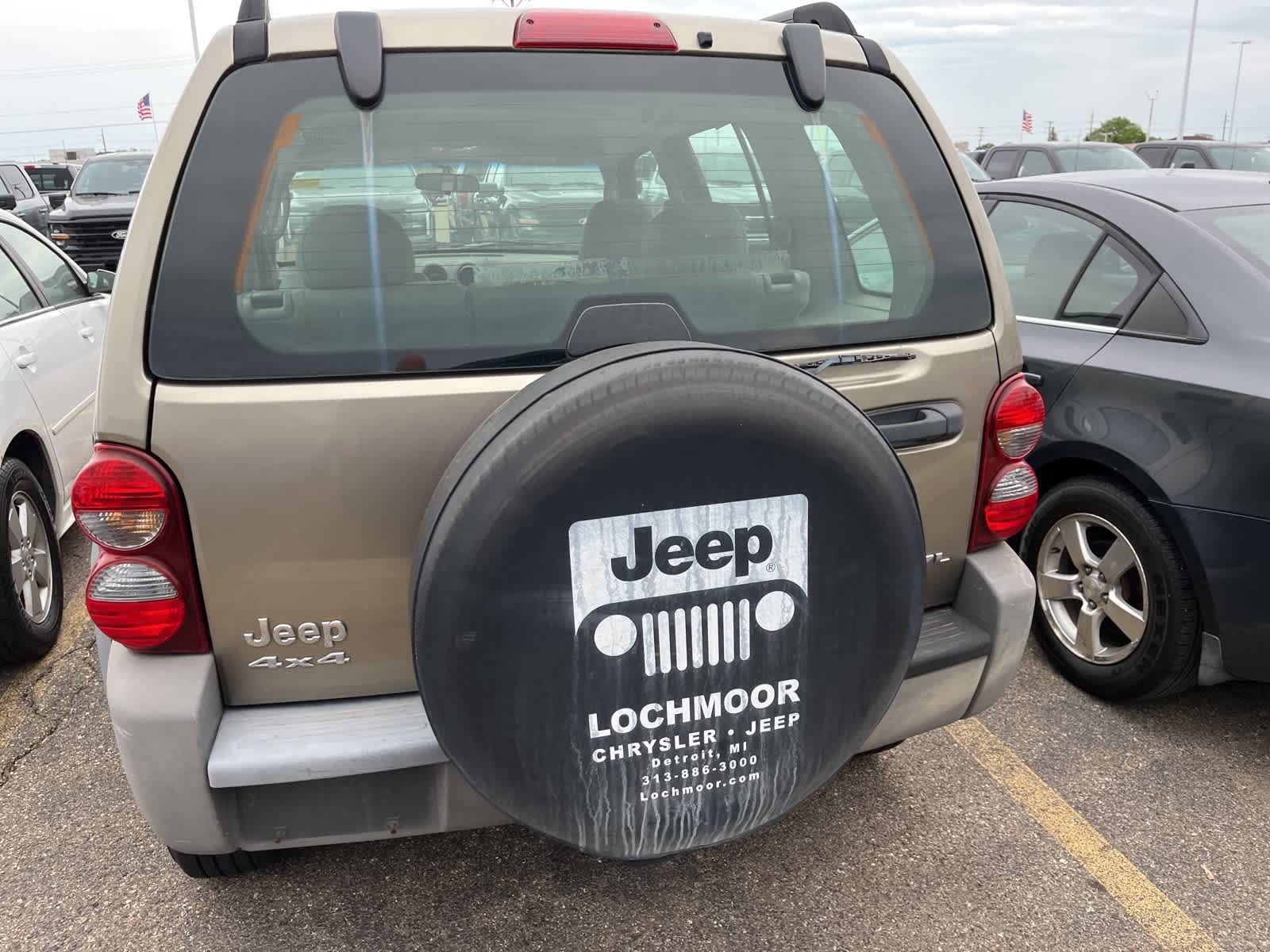 Thumbnail: 2005 Jeep Liberty - 10